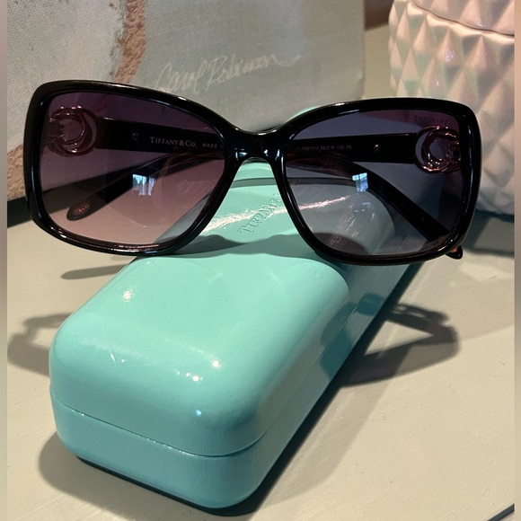🩵SOLD🩵 Tiffany & Co. Sunglasses - Picture 2 of 8
